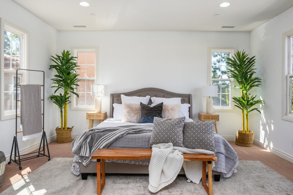 Pomona, CA – Housing Development Staging FAQs Answered by Pro Home Stagers - Bionki Interiors