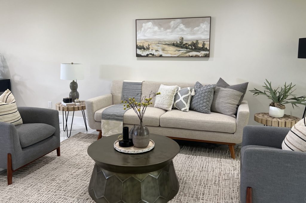 Los Angeles, CA – Benefits of Hiring a Home Staging Company for Turnkey Services - Bionki Interiors